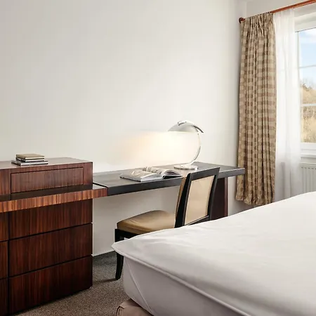 Hotel Adrspach ホテル 3*