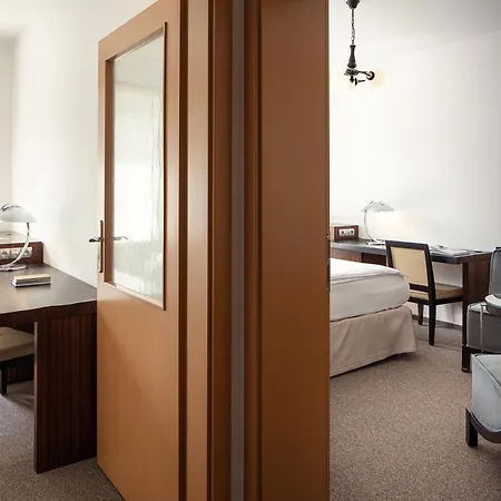 ホテル Hotel Adrspach Adršpach