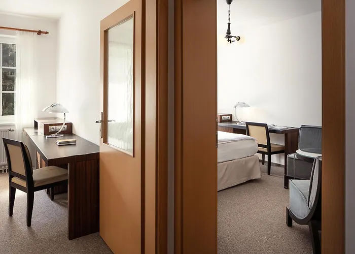 מלון Hotel Adrspach Adršpach